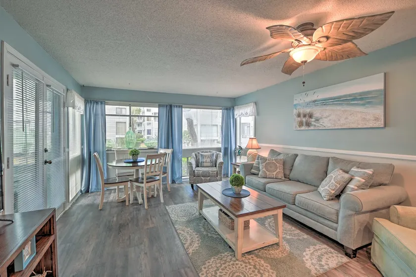 Walk to Ocean: Myrtle Beach Retreat w/ Sunroom - Image 1
