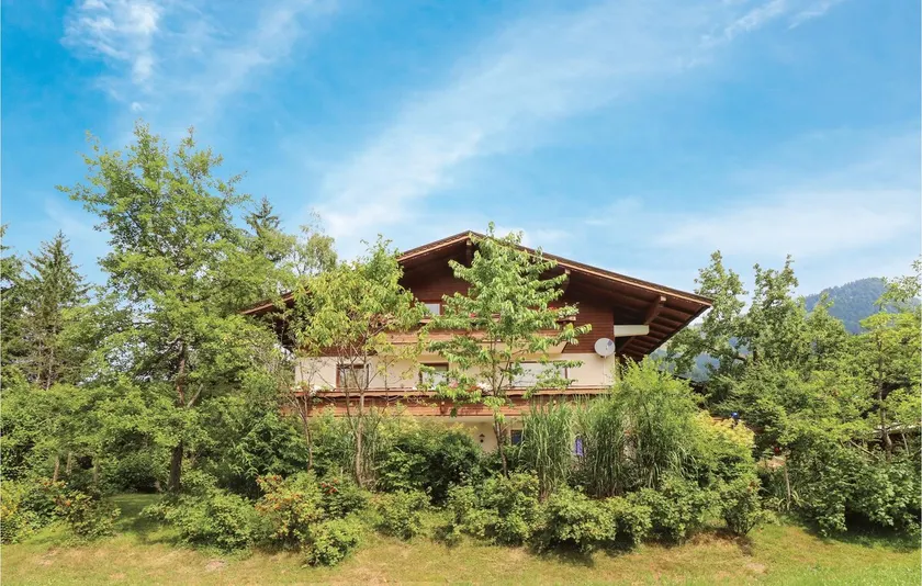 Apartment in a quiet location - Image 1