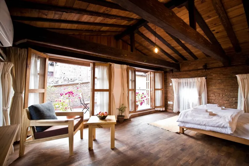 Balcony Imperial Duplex - live like a king - Image 1