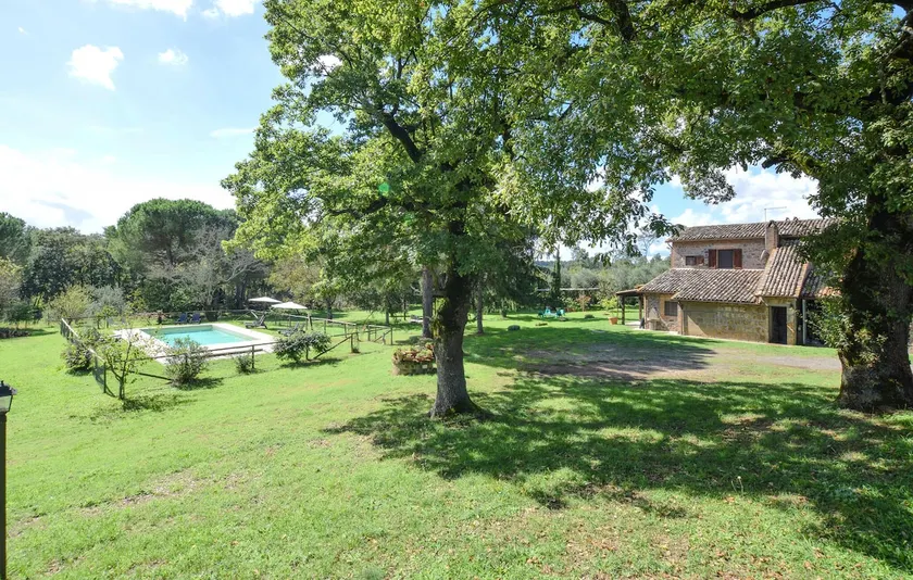 Maurizia - Image 1