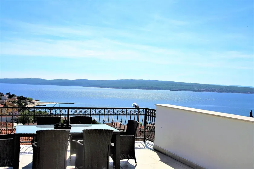 Apartment Queens III with Sea View in Selce - Image 1