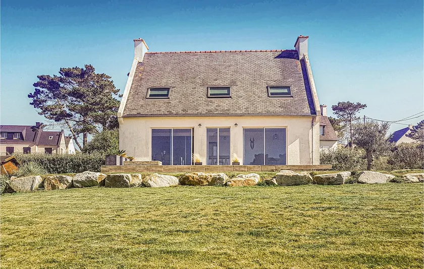 Lovely Home In Plouarzel With Wifi - Image 1