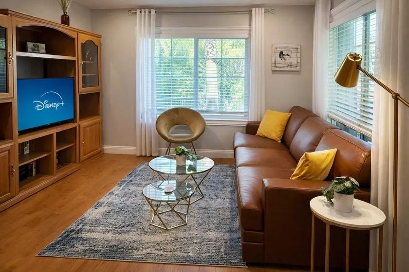 Fast Wi-Fi | Walk to river trails | Private Porch - Image 1