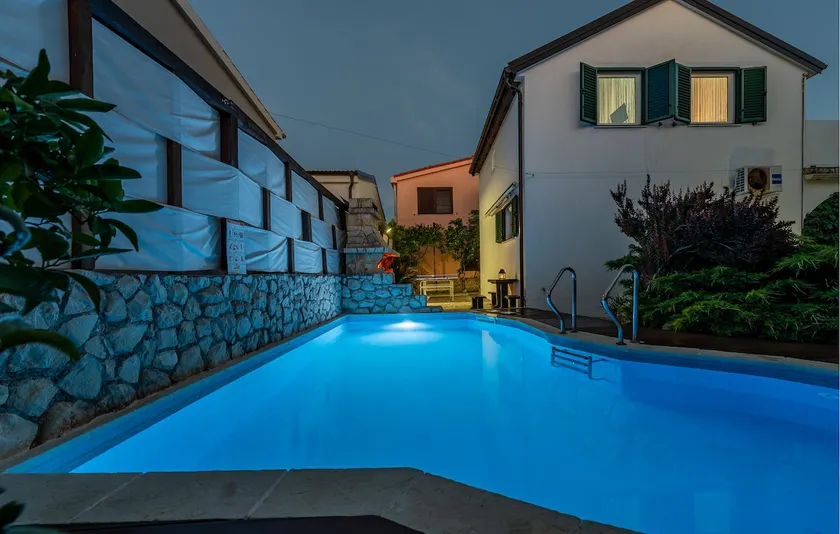 Nice Home in Vir With Wifi and 4 Bedrooms - Image 1