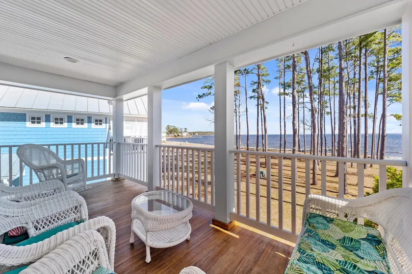 Neuse Village #8 - Fun in the sun with water views - Image 1