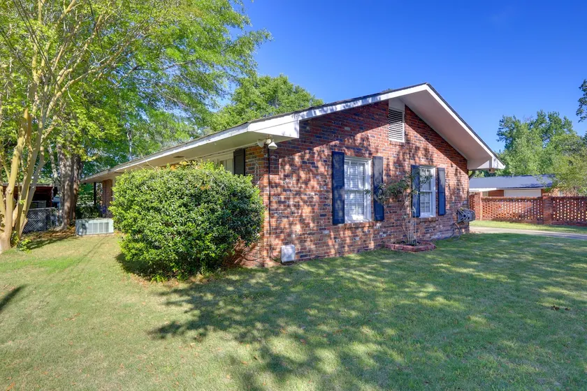 'The Ranger House' Columbus Home: Fenced Backyard - Image 1