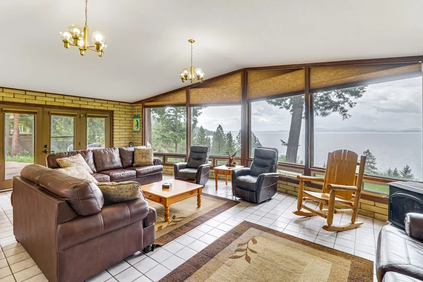 Flathead Lake Views: Scenic & Spacious Retreat! - Image 1