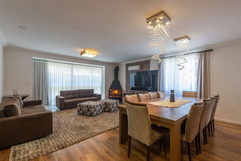 Luxurious Apartment in the Heart of Gramado - Image 1