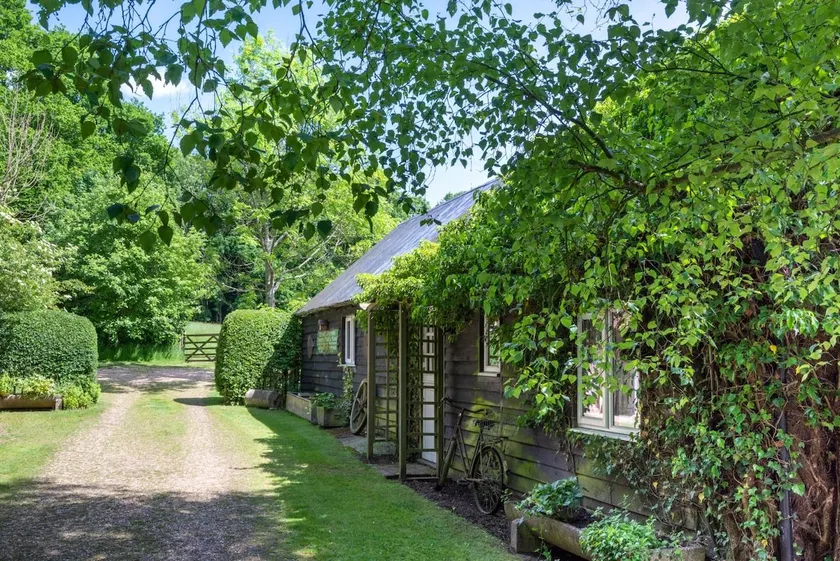 2 Bed in Biddenden oc-cb559 - Image 1