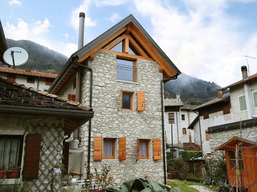 Apartment Albergo Diffuso - Cjasa Fantin by Interhome - Image 1