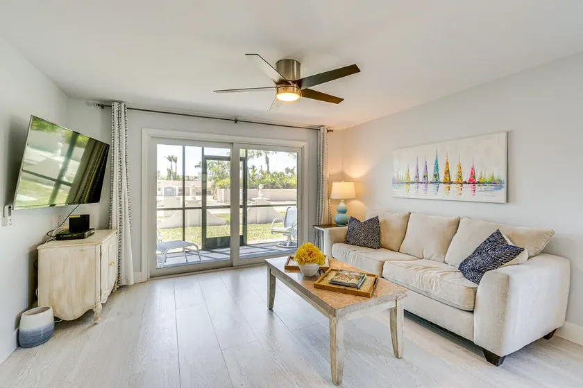 Siesta Beach Condo. Uppvärmd pool. - Image 1