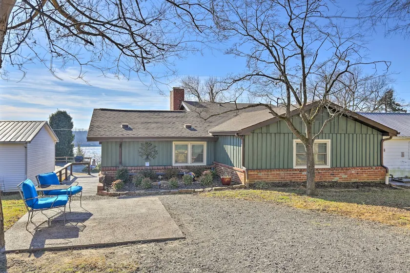 Charming Ohio River Home With Water Views & Porch! - Image 1