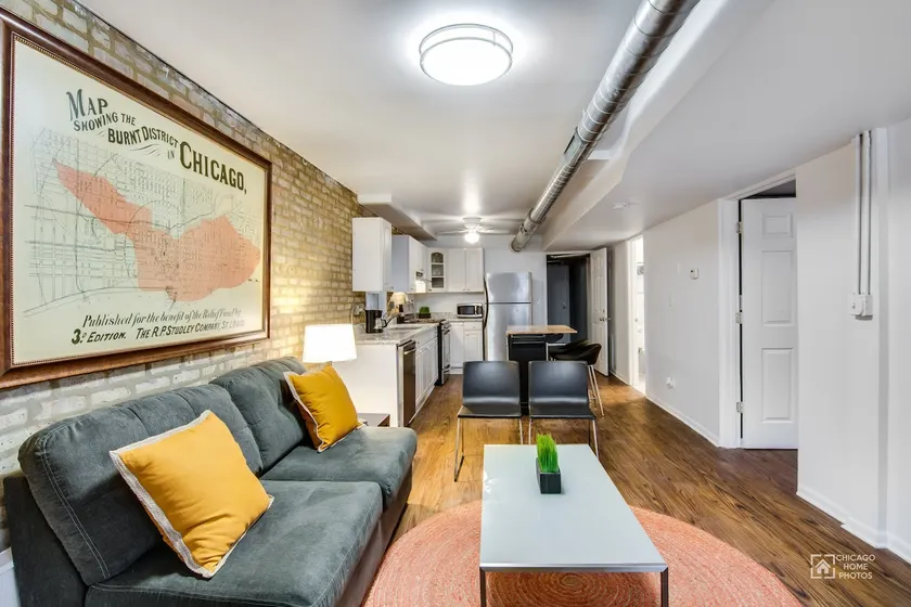 Loft-Like Wicker Park 2 Bed Condo Steps from CTA - Image 1