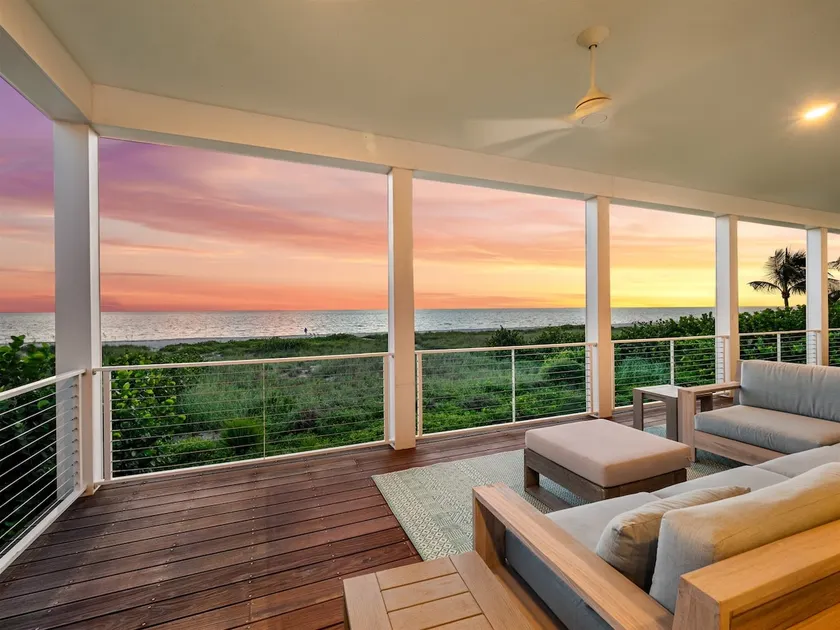 Captiva, Florida, USA 33924. Direkte Beach Front Estate med pool / Hot Tub / Spil og mere - Image 1