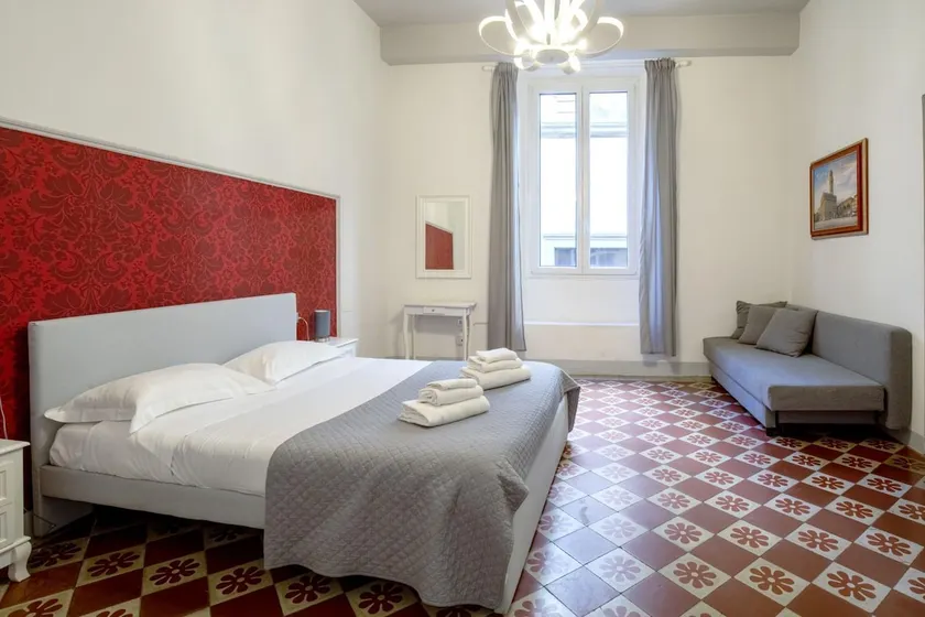 Del Corso Apartment - Two Bedroom Apartment, Sleeps 3 - Image 1