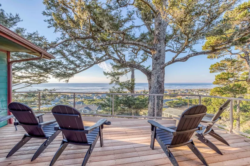 Pacific Ocean Blue: Coastal Retreat w/ Ocean Views - Image 1