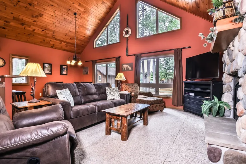 Little St. Germain Lake Cottage with Direct - Image 1