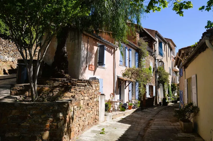 Charming residence in Grimaud - Image 1