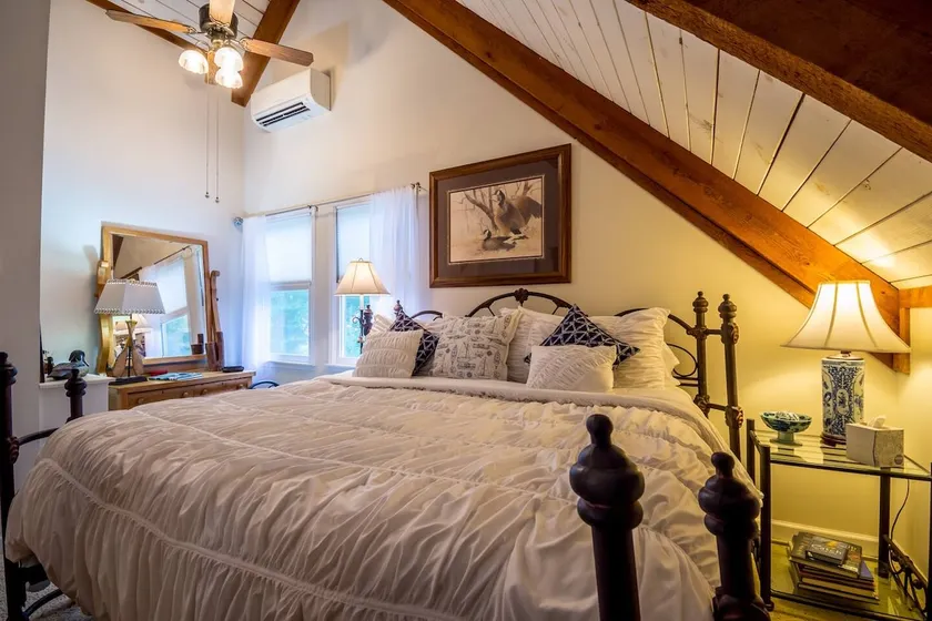The Loft Suite at beautiful Smith Lake, Alabama - Image 1
