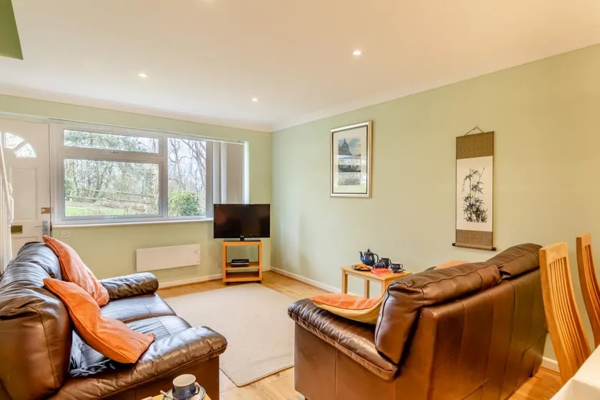 2 Bed in Charmouth oc-wy395 - Image 1