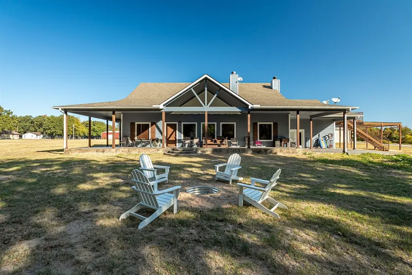 BOOK ET TRIP TIL 18 FAMILIE OG VENNER NU. WATERFRONT W / OUTDOOR FIREPLACE! - Image 1