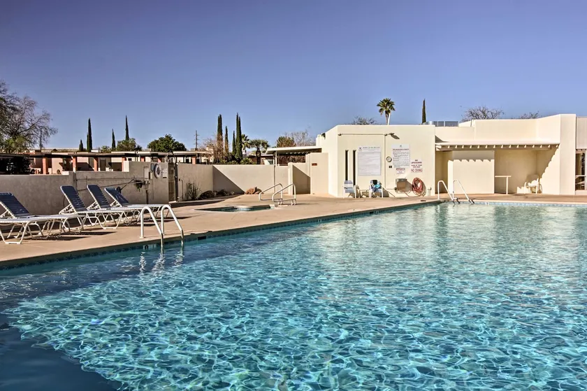 Green Valley Townhome w/ Patio & Resort Amenities - Image 1
