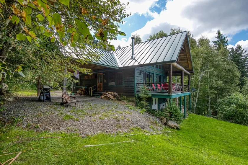 Alpine Loon Lodge - Nur 1,6 km von der Innenstadt von Rangeley entfernt mit Seeblick! - Image 1
