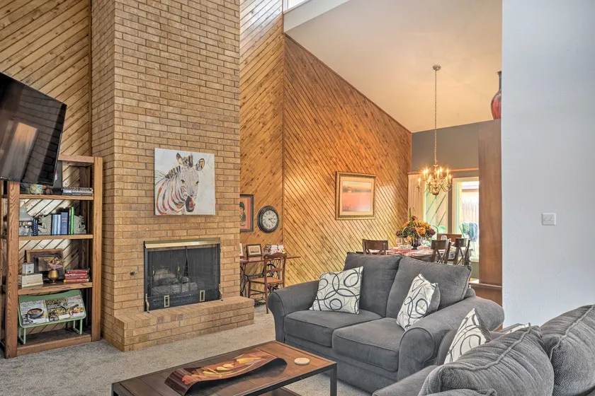 Lubbock Townhome w/ Grill Near TTU & Downtown! - Image 1