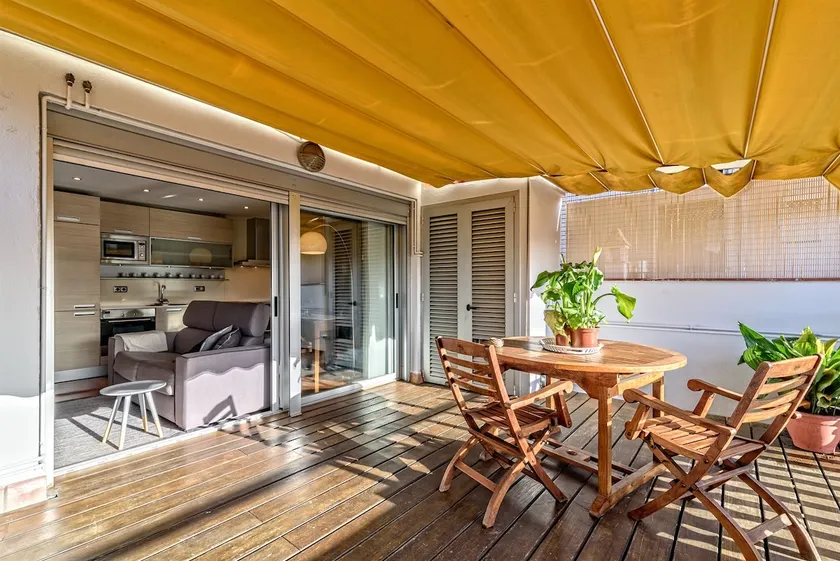 Charming apartment in Barcelona & Beach - Image 1