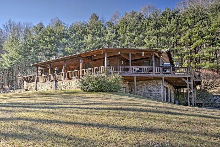 'Emerald Gate Farm' Cabin Beliggende på 13 Acres! - Image 1