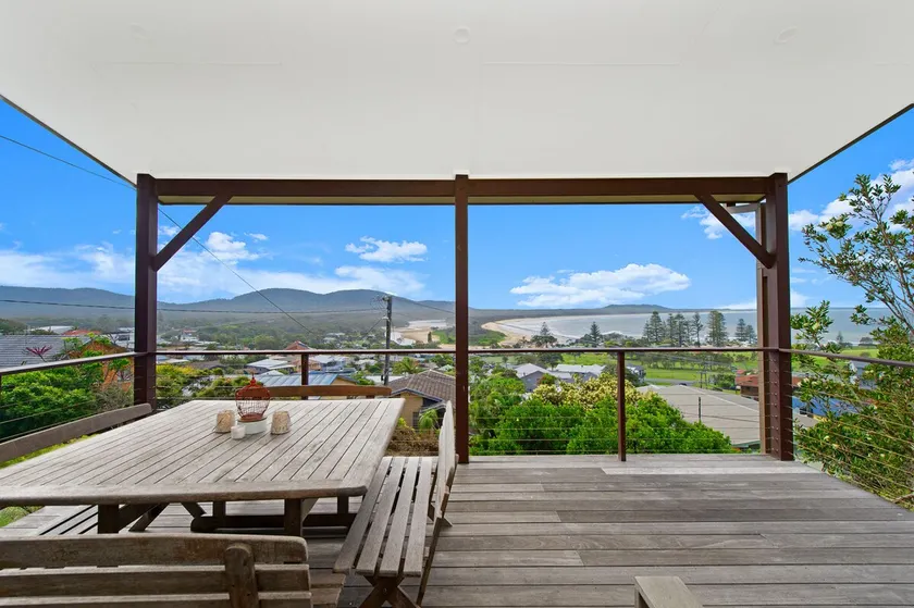 Barrels Beach House, 28 Dulconghi Street - Image 1