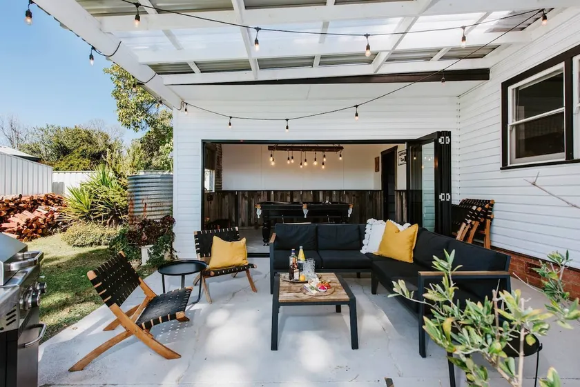 Mudgee Black Rose Cottage - Image 1