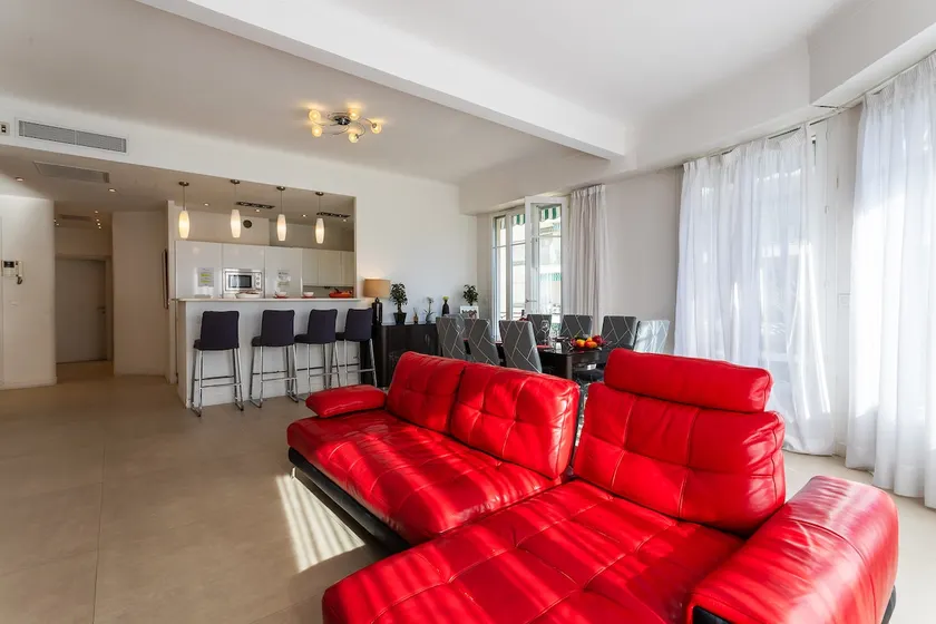 METROPOLE AP4113 Nice, by Riviera Holiday Homes - Image 1
