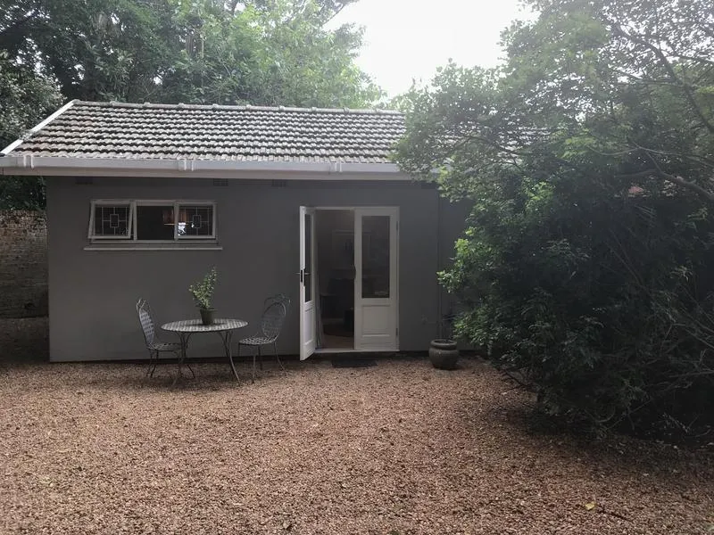 Garden Cottage - Image 1