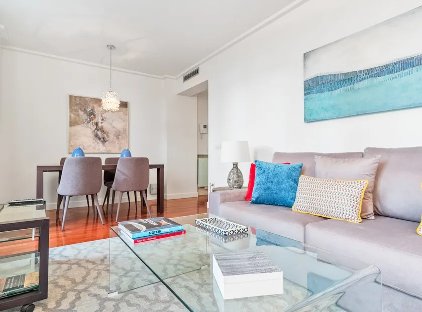 Experience the Charm of Retiro: Apartment 2H - Image 1