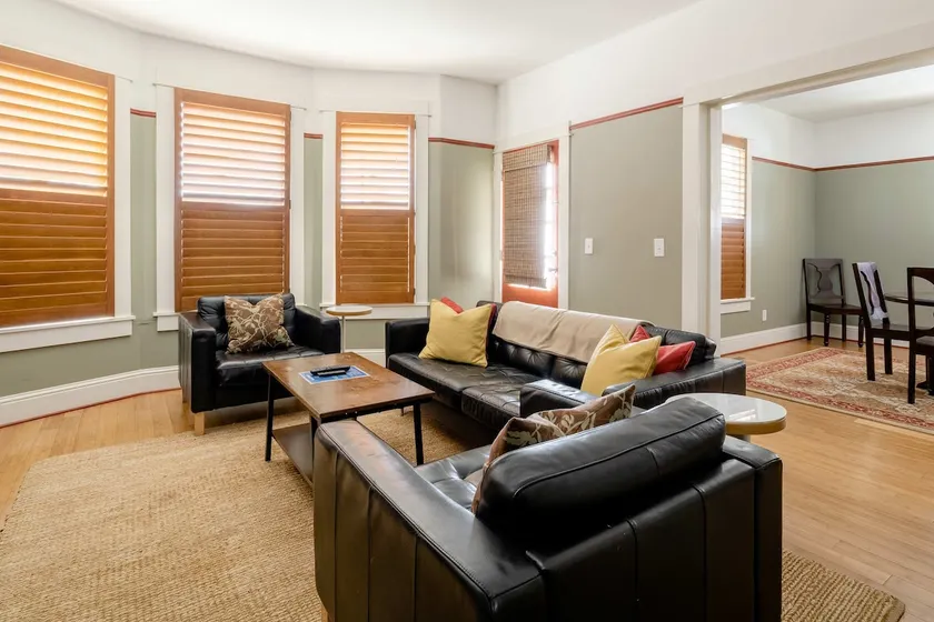 Stay Portland - Sun-filled Home in Buckman Neighborhood with 2BRs - Image 1