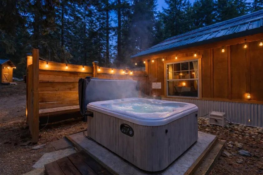 Painted Pony Cabin i Ponderosa Estates, HOT TUB, Wi-Fi og Fido OK - Image 1