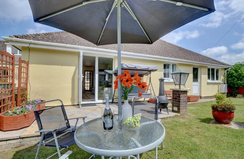 1 Bed in Ilfracombe oc-n2052 - Image 1