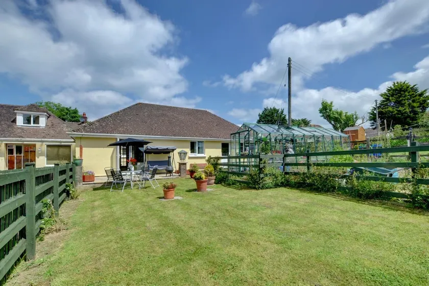 1 Bed in Ilfracombe oc-n2052 - Image 1
