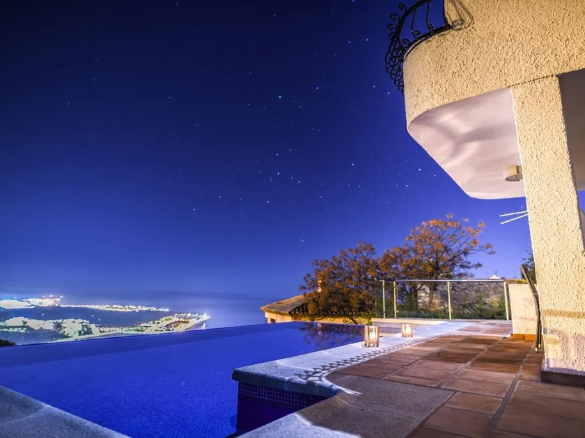 Villa,Whirlpool,Pool,Sauna und herrlicher Aussicht - Image 1