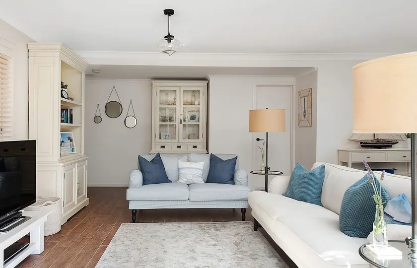 No 1 Mollymook Beach - Image 1