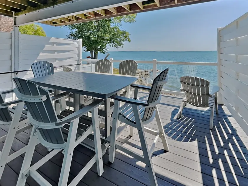 This View Sells Itself—Lakefront for 10 ppl | C113 - Image 1