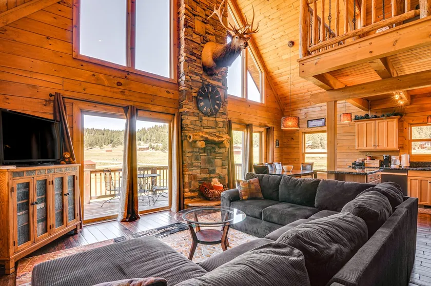 Cozy Family Cabin: Game Room, Near National Parks! - Image 1