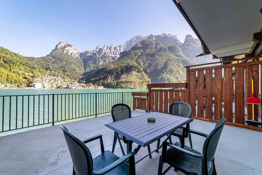 Chalet at Lake Alleghe Coldai - Image 1