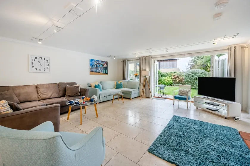 4 Bed in Friston oc-colu - Image 1
