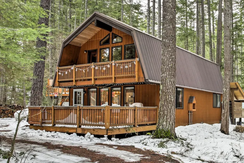 Mountain Chalet w/ Hot Tub by Cle Elum Lake! - Image 1