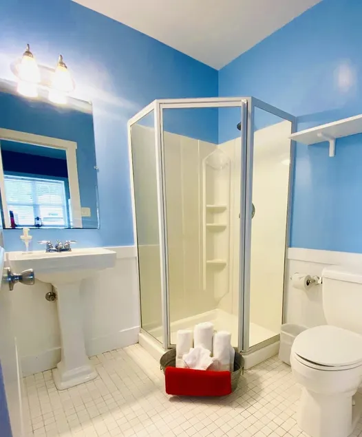 Studio unit with kitchenette #3 - Image 1