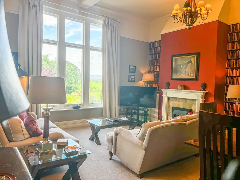 GELTSDALE GARDEN APARTMENT, Wetheral, Nr Carlisle. En stuga som rymmer 4 gäster i 2 sovrum - Image 1