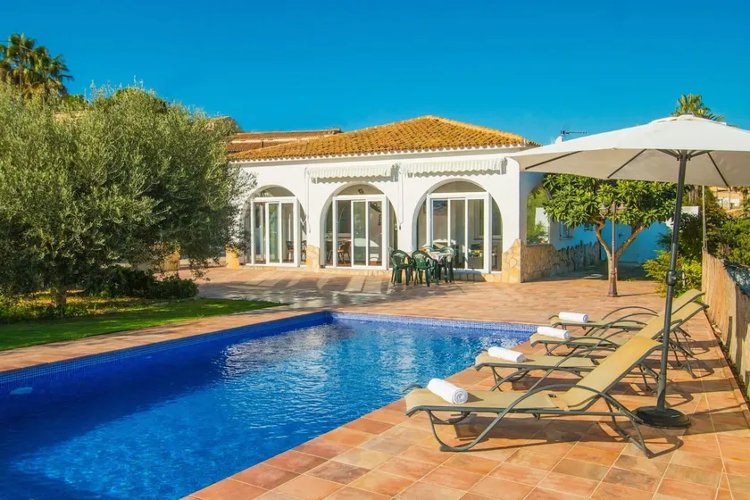 Villa Garlanda - PlusHolidays - Image 1