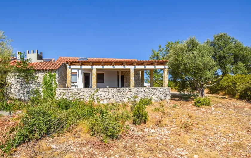 House Mateo - Image 1